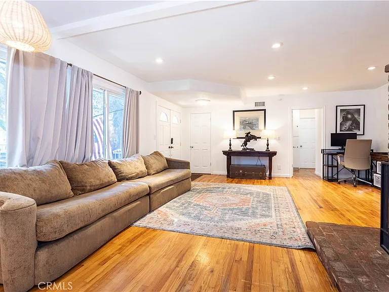 Los Angeles CA Real Estate & Homes For Sale image